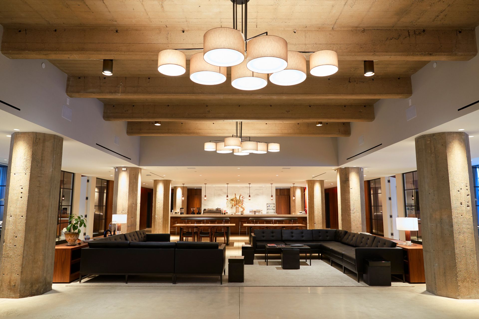 Hotel Renoir Lobby